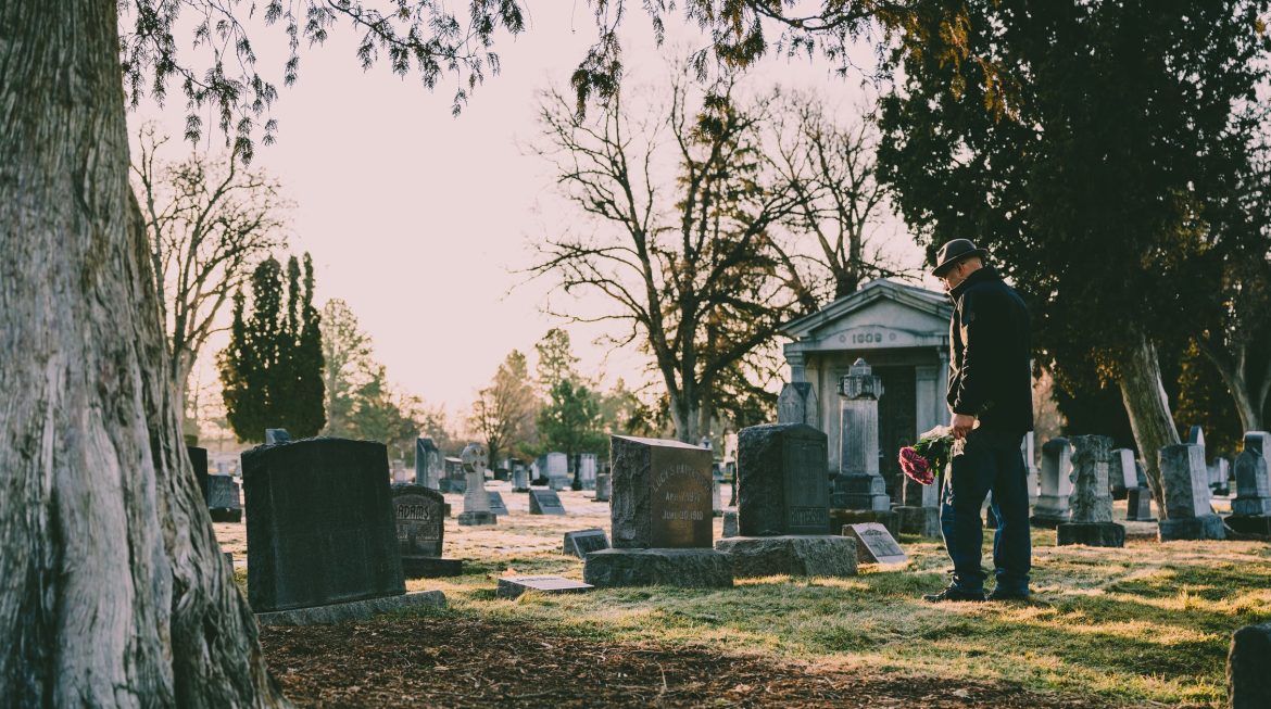 A Guide on Delivering A Eulogy During A Funeral Service